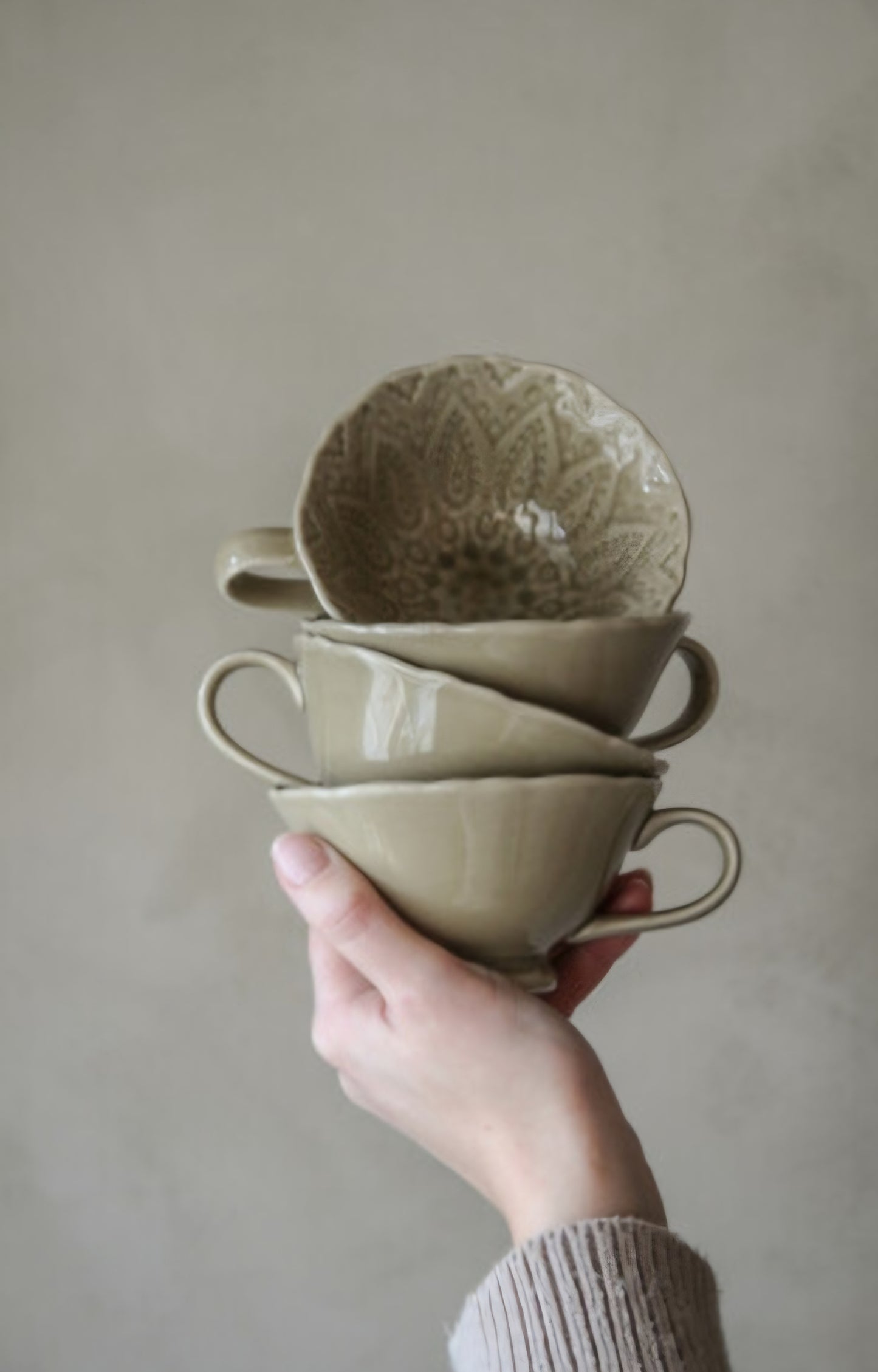 Ruffle Edge Teacup