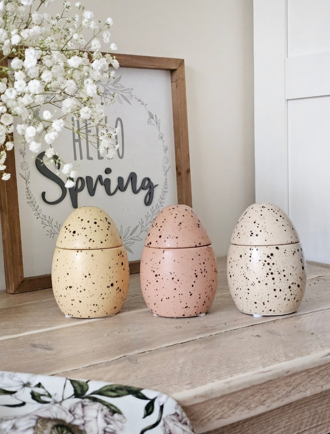 Set of Small Speckled Egg Pots