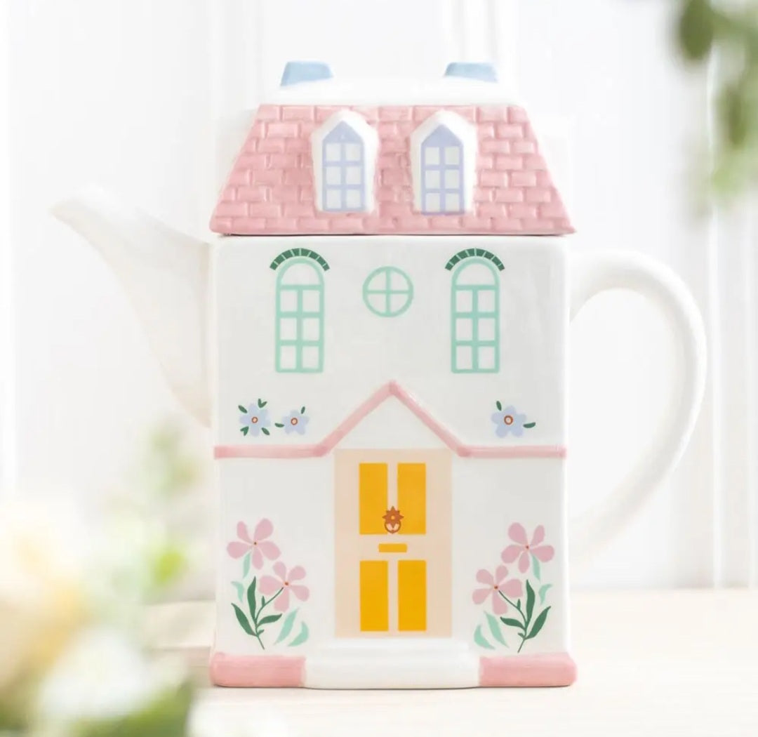 Country Cottage Teapot